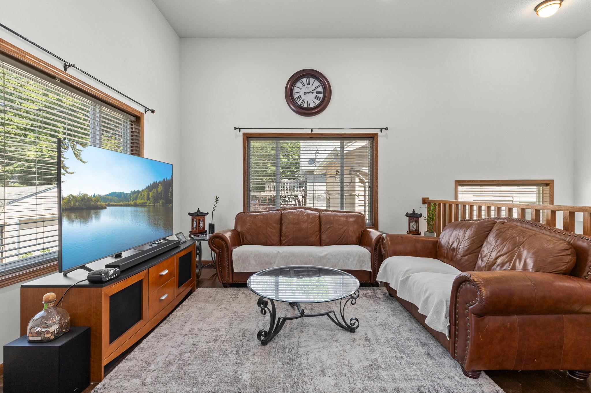 49 Wyoming Street W