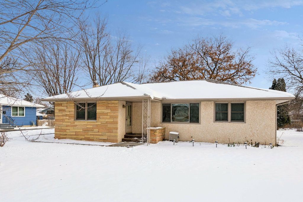 Photo of 1011 7th Street, Farmington, MN 55024 (MLS # 6822844)