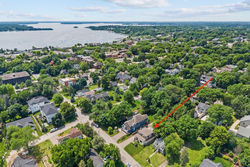 Photo of 219 Chicago Avenue N, Wayzata, MN 55391 (MLS # 7129592)
