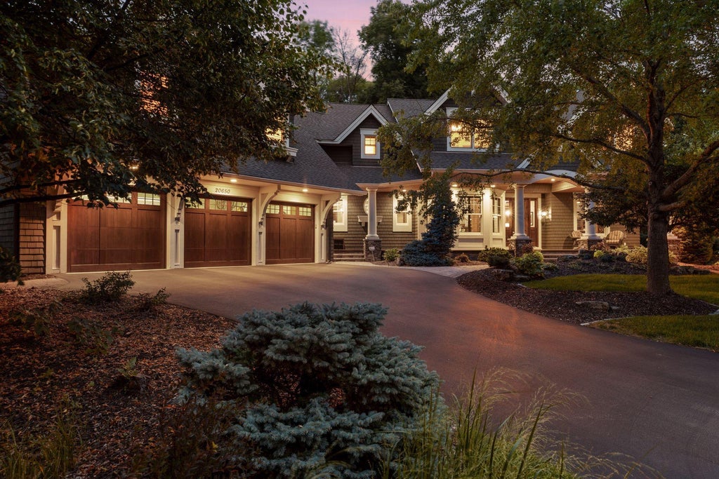 Photo of 20650 Parkview Lane, Excelsior, MN 55331 (MLS # 7129463)
