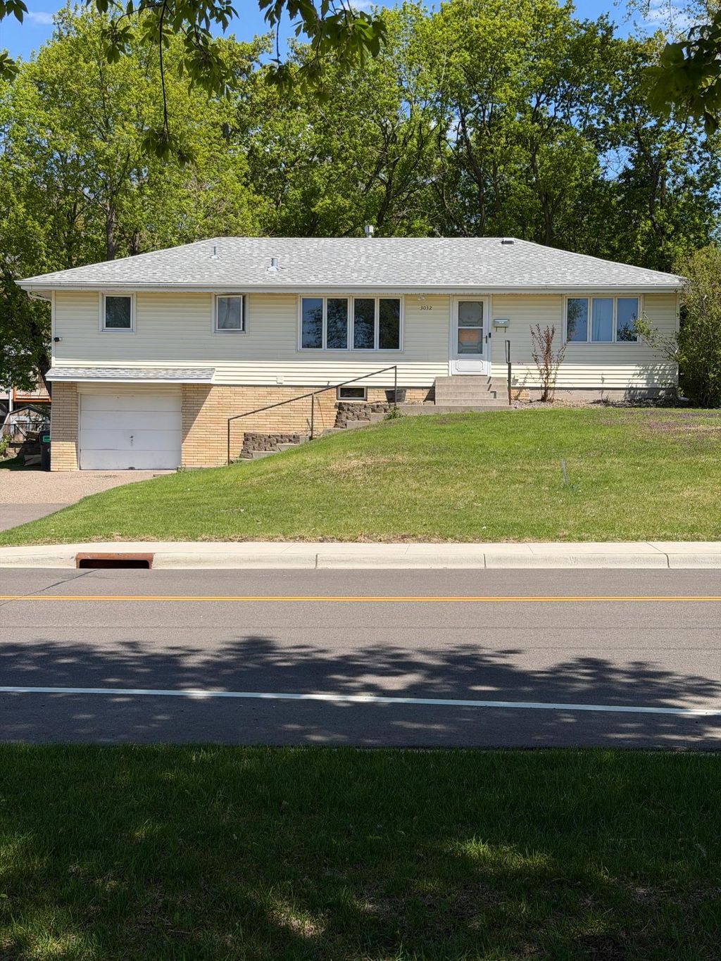Photo of 3032 Louisiana Avenue N, Crystal, MN 55427 (MLS # 7071165)