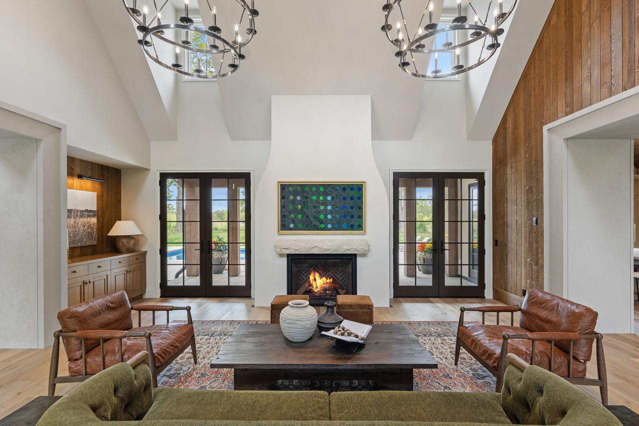 2295 Tamarack Drive