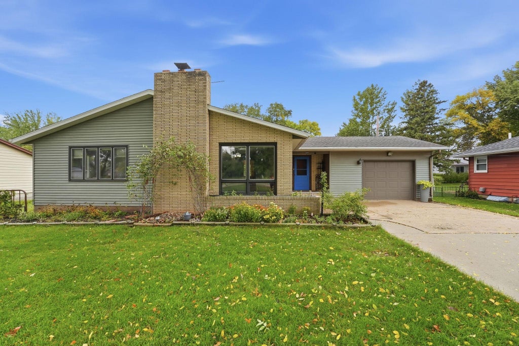Photo of 804 Cardinal Lane SW, Alexandria, MN 56308 (MLS # 7151033)