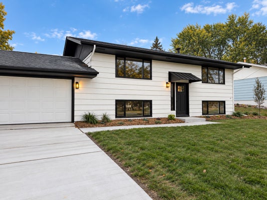 593 CONTINENTAL DR, SAINT PAUL, MN 55112 - Image 2bc2adddd12dab74127ebb533f58fdc2/2593891671