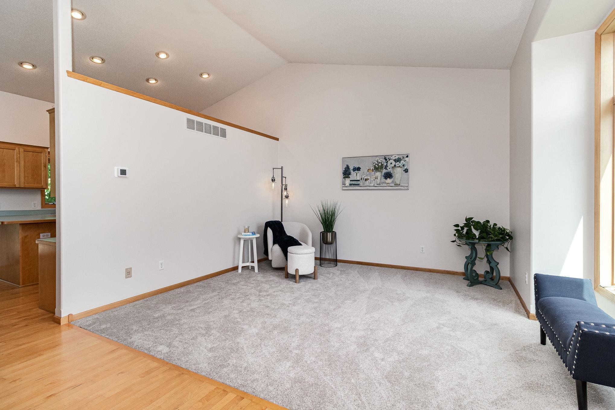 3344 White Oaks Lane
