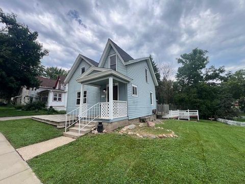 Photo of 504 2nd Street W, Northfield, MN 55057 (MLS # 6699232)