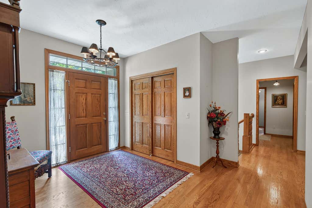 Photo of 2706 Woods Trail N, Burnsville, MN 55306 (MLS # 7116966)