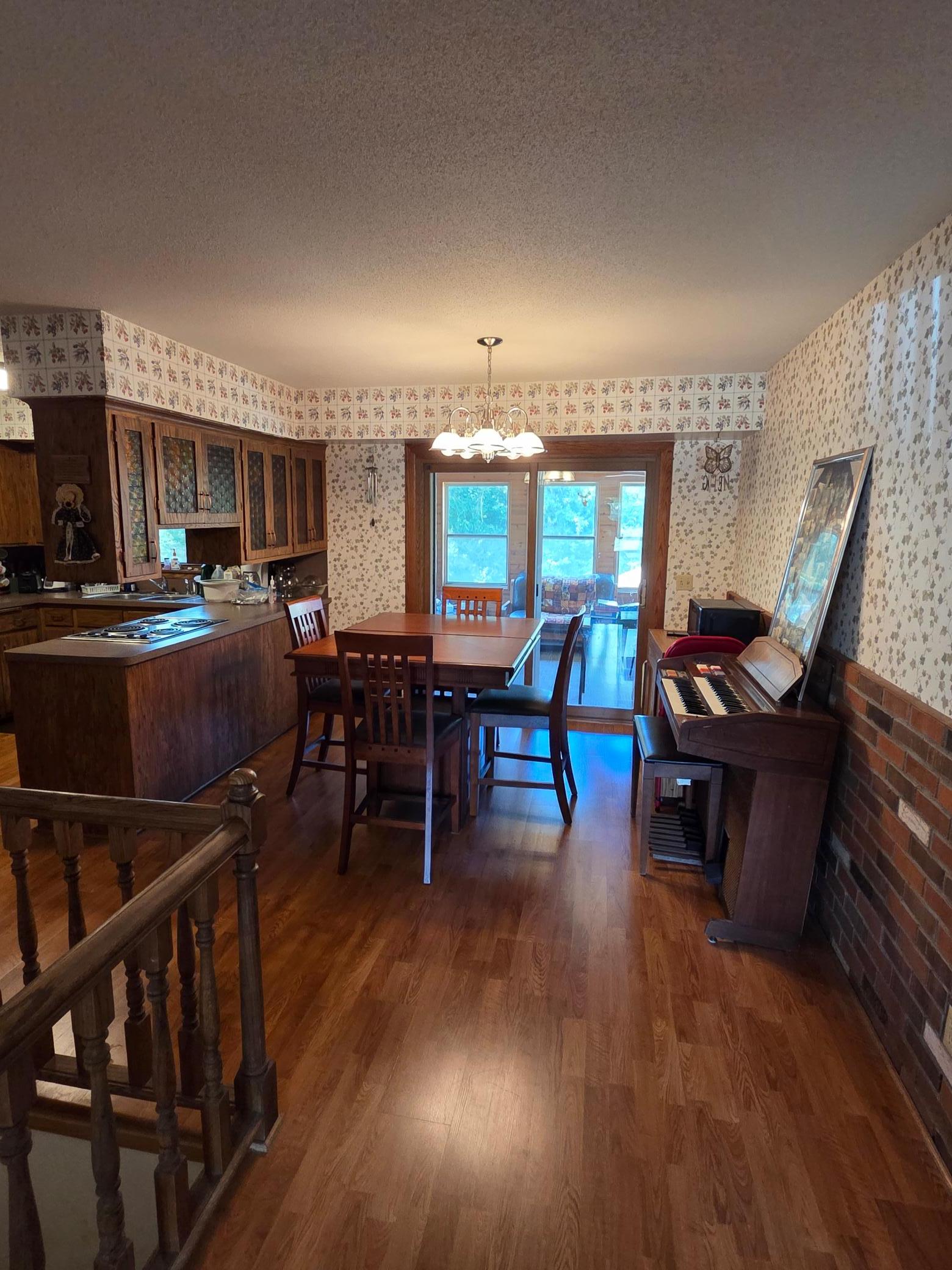 10 W Golden Lake Road