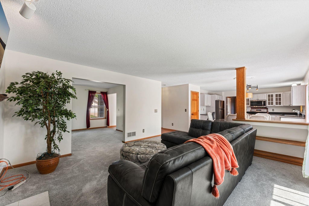 Photo of 3309 Carnation Avenue N, Brooklyn Park, MN 55443 (MLS # 7094694)