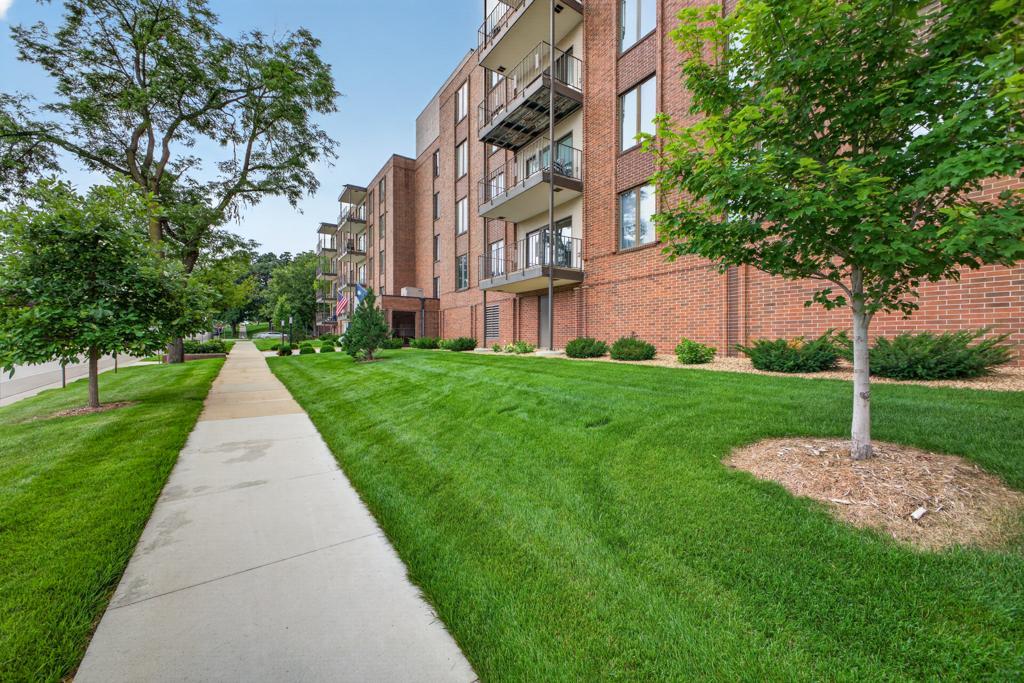 Photo of 317 6th Avenue SW #206, Rochester, MN 55902 (MLS # 7104381)