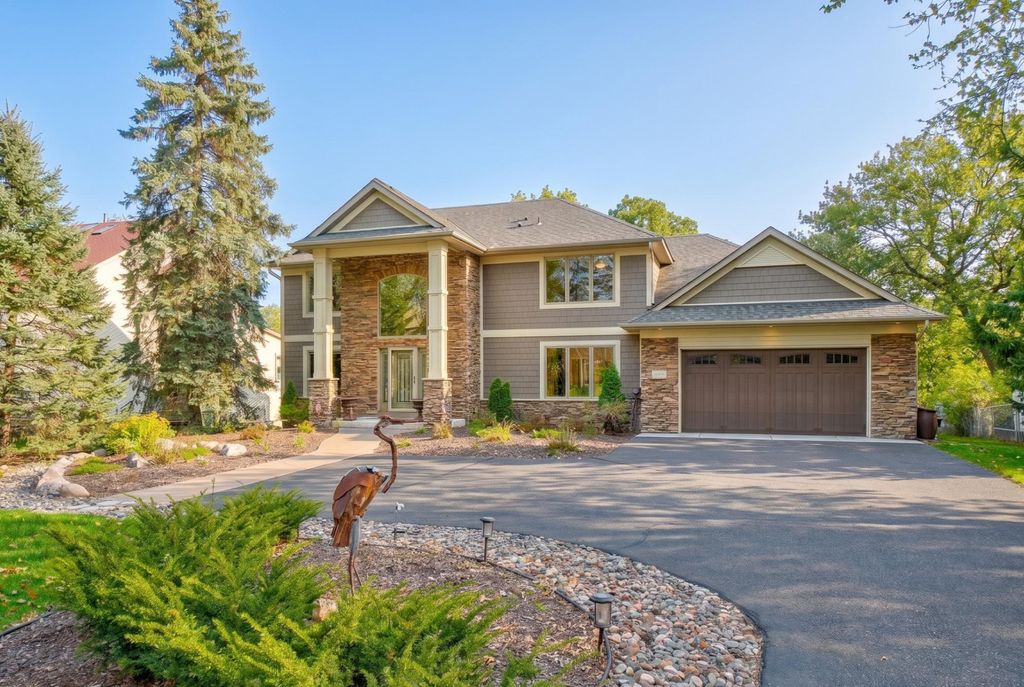 Photo of 5256 Oxford Street N, Shoreview, MN 55126 (MLS # 7045191)