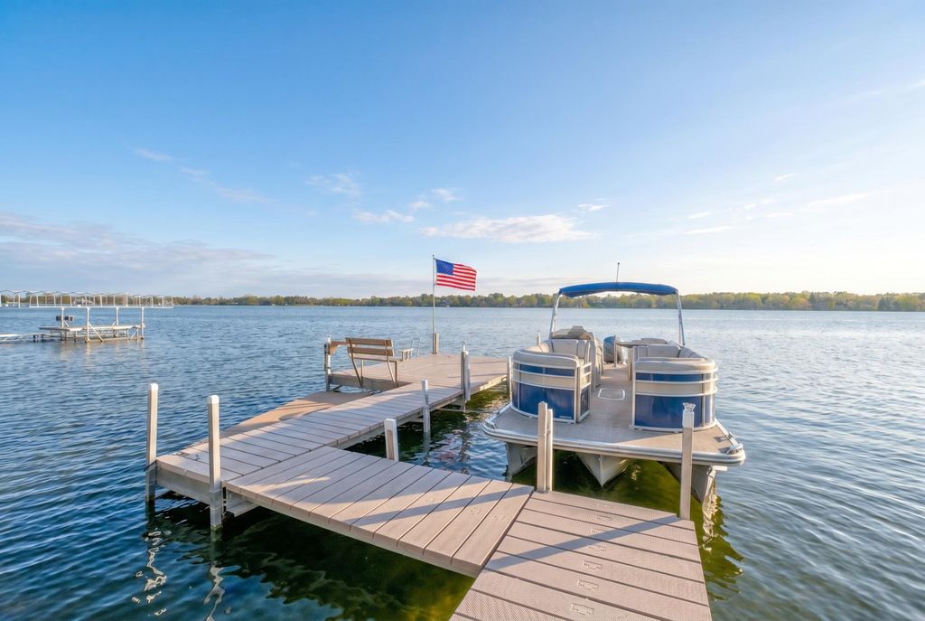 Photo of 5256 Oxford Street N, Shoreview, MN 55126 (MLS # 7045191)