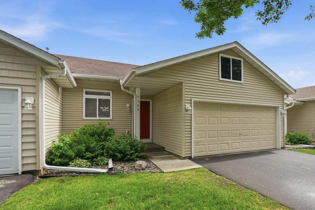 Photo of 4104 Jarmann Lane, Shakopee, MN 55379 (MLS # 7157138)