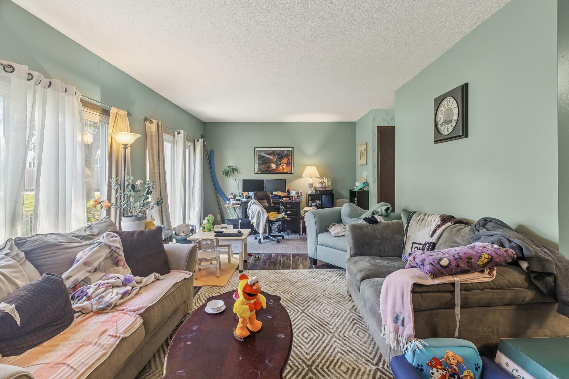 101 Canabury Court