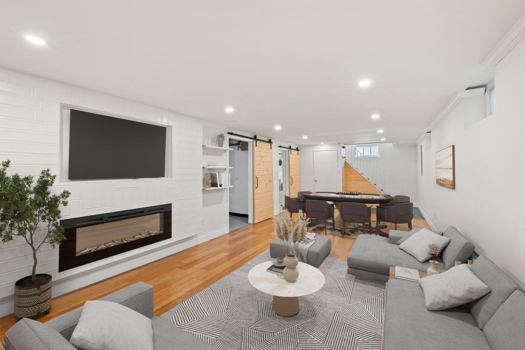 Photo of 3643 Lyndale Avenue S, Minneapolis, MN 55409 (MLS # 6826071)