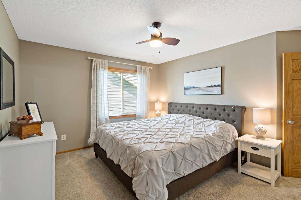 Photo of 2401 Hydram Avenue N, Oakdale, MN 55128 (MLS # 7094208)