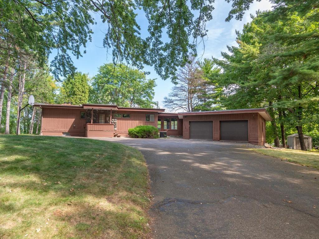 Photo of 16740 S Shore Lane, Eden Prairie, MN 55346 (MLS # 7136063)