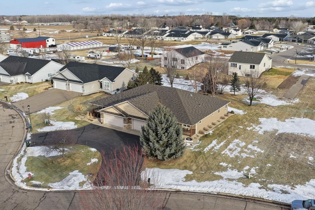 Photo of 1409 Wood Duck Lane, New Richmond, WI 54017 (MLS # 7027949)