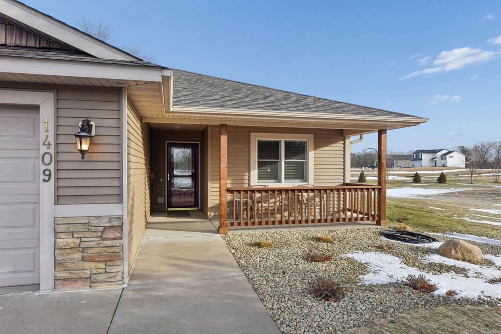 Photo of 1409 Wood Duck Lane, New Richmond, WI 54017 (MLS # 7027949)