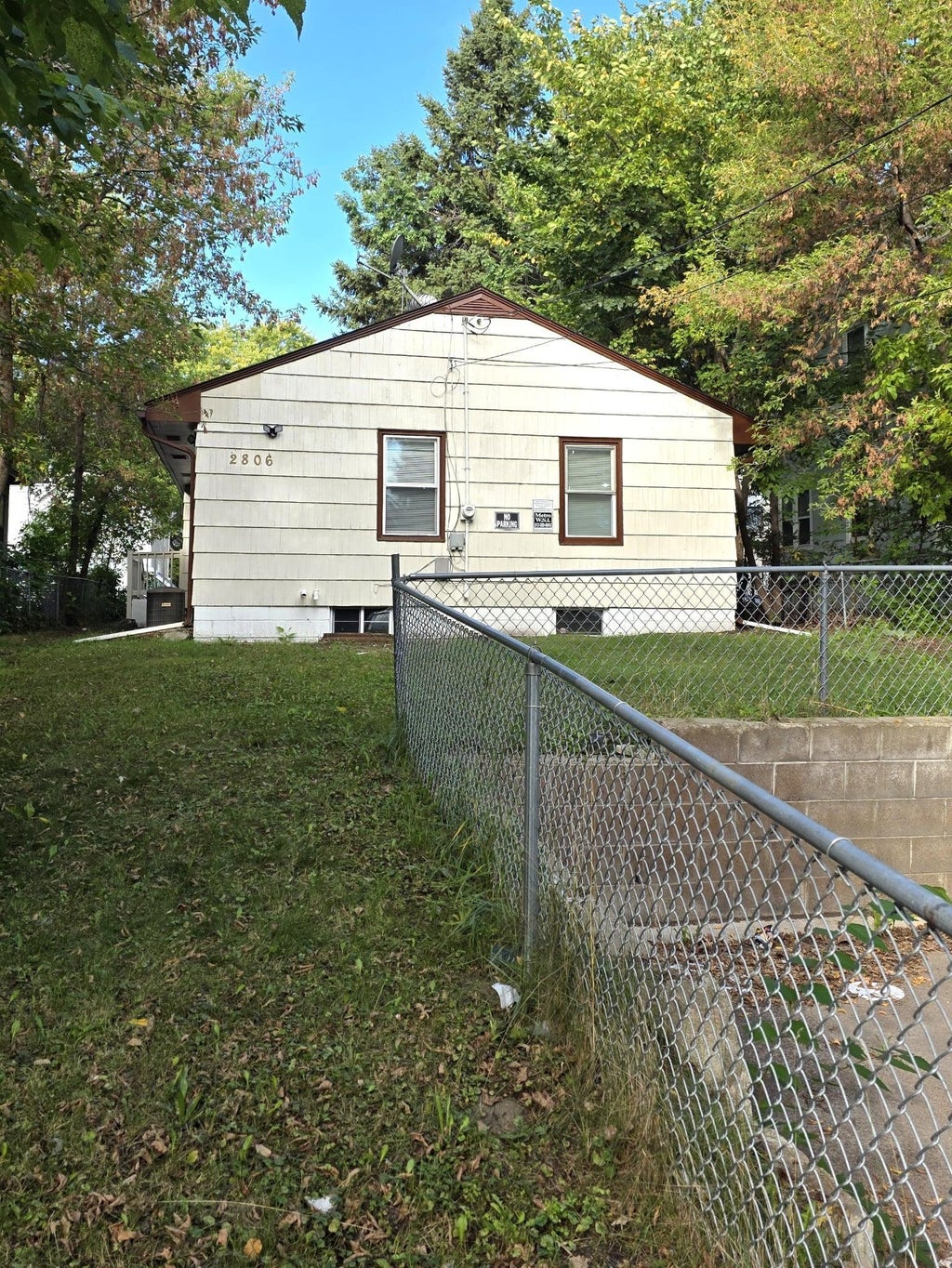 Photo of 2806 Emerson Avenue N, Minneapolis, MN 55411 (MLS # 7149488)