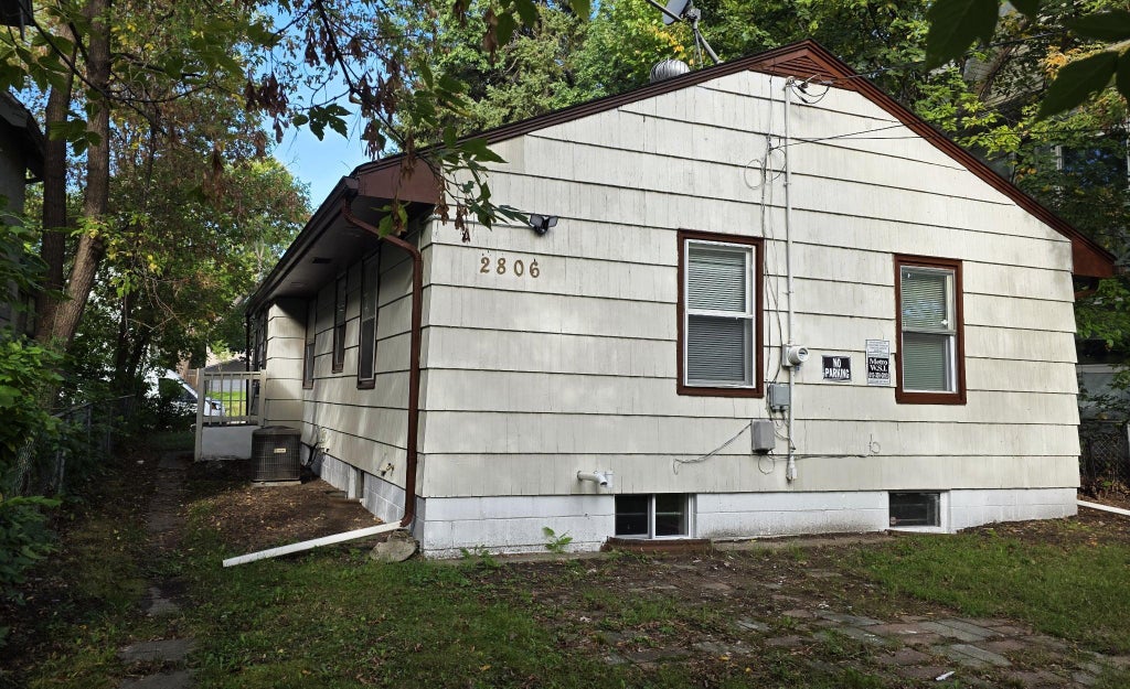 Photo of 2806 Emerson Avenue N, Minneapolis, MN 55411 (MLS # 7149488)
