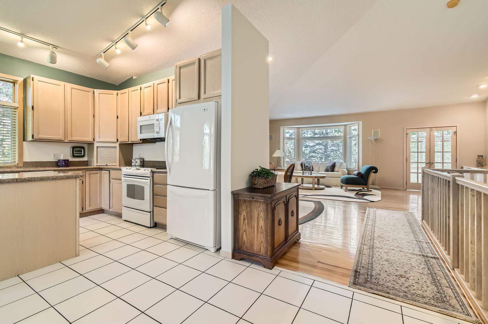 8945 Hilloway Road