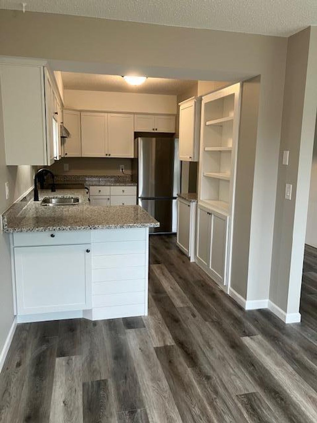 Photo of 1621 W 140th Street, Burnsville, MN 55337 (MLS # 7053632)