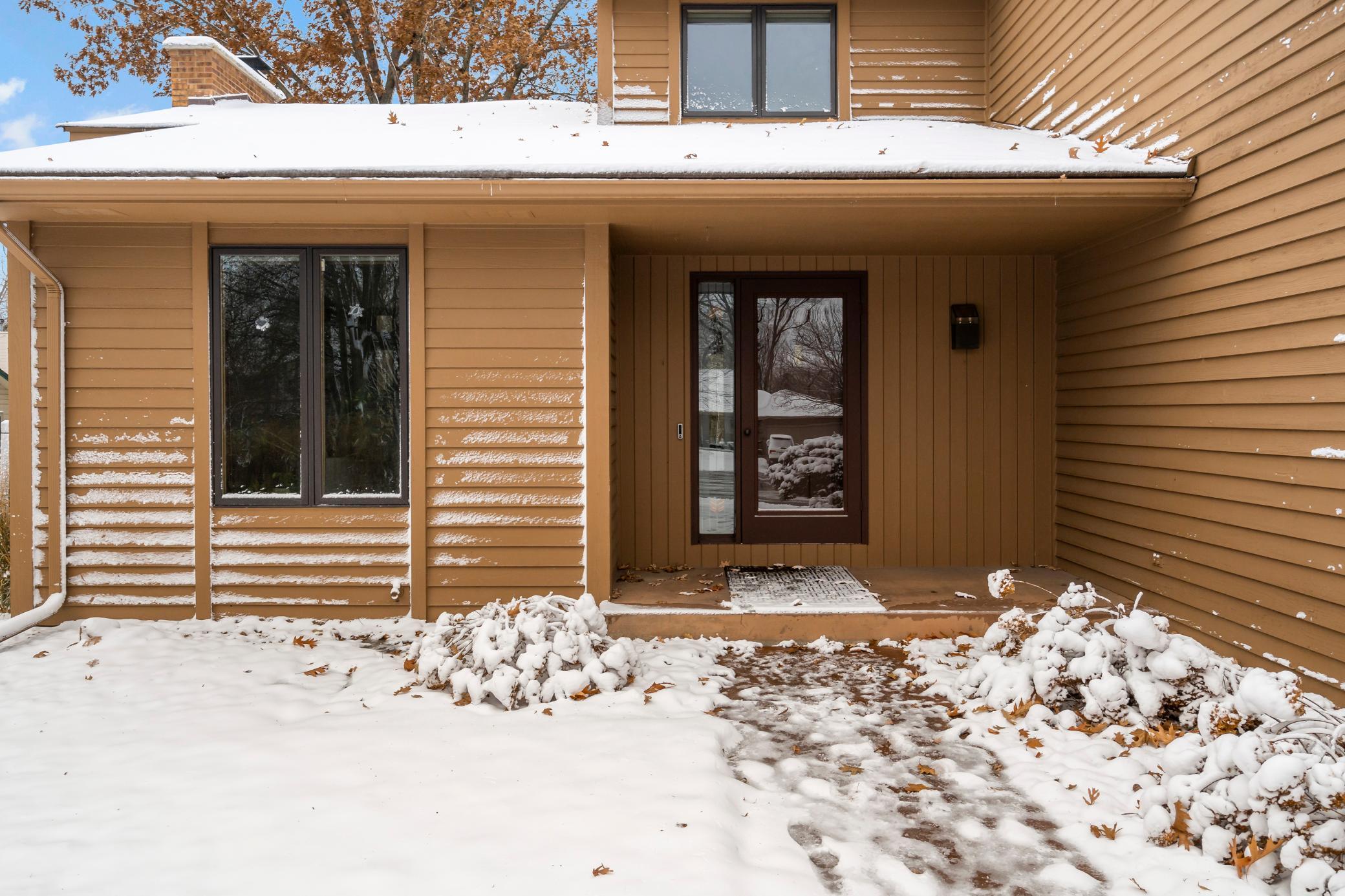 5515 Yorktown Lane N