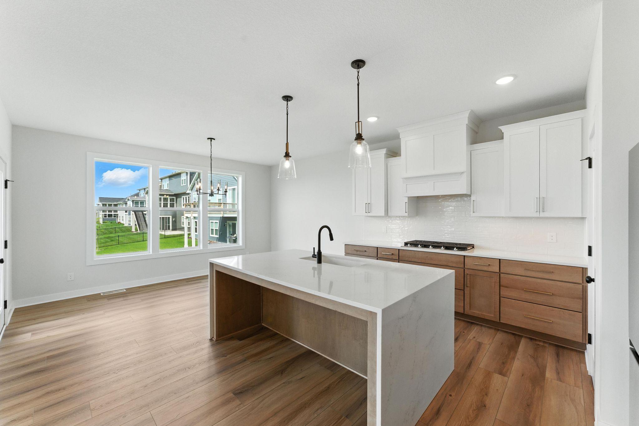 10155 Arrowwood Trail