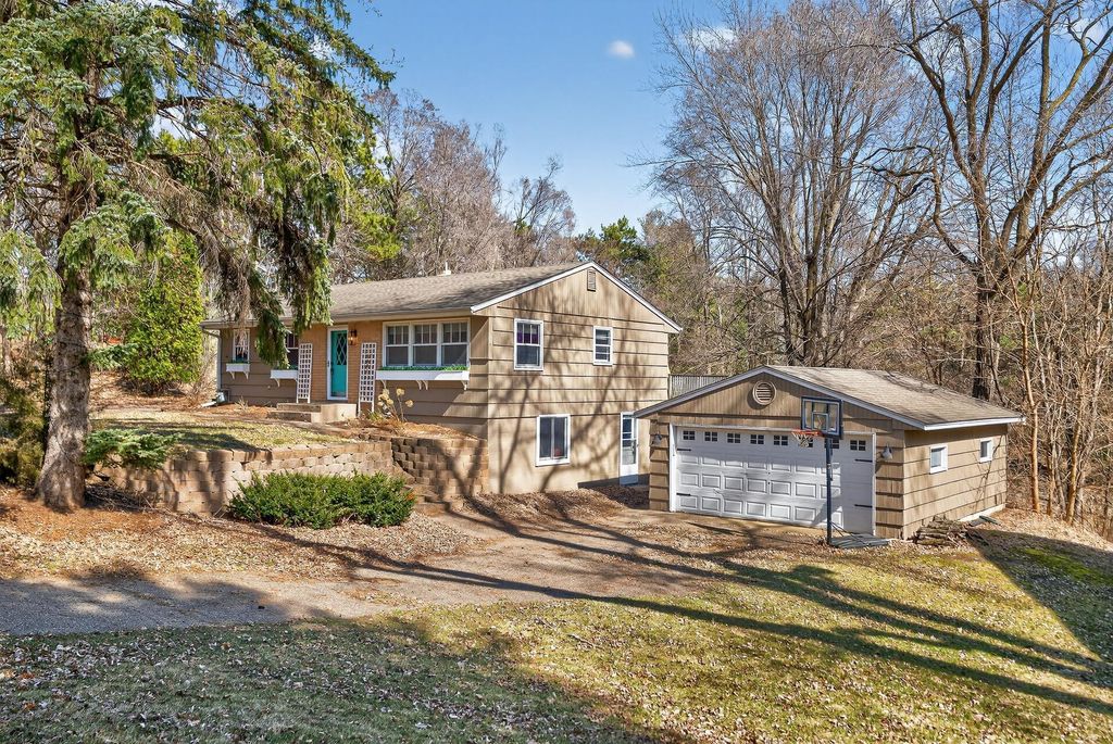 Photo of 9091 W Staring Lane, Eden Prairie, MN 55347 (MLS # 7044312)