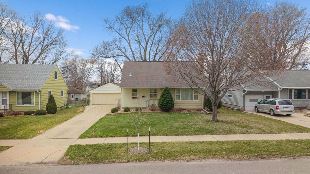 Photo of 1103 12th Avenue NW, Rochester, MN 55901 (MLS # 7047582)