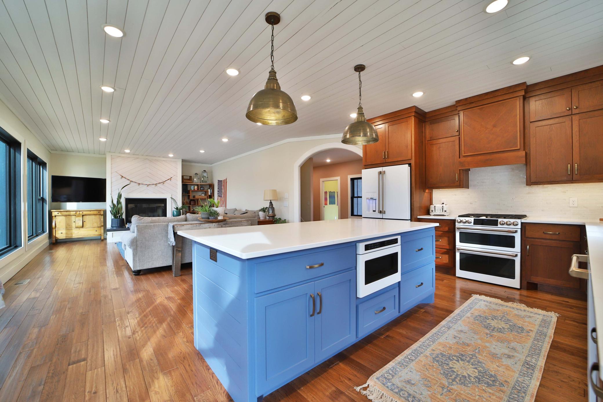 1973 W Gull River Road SW