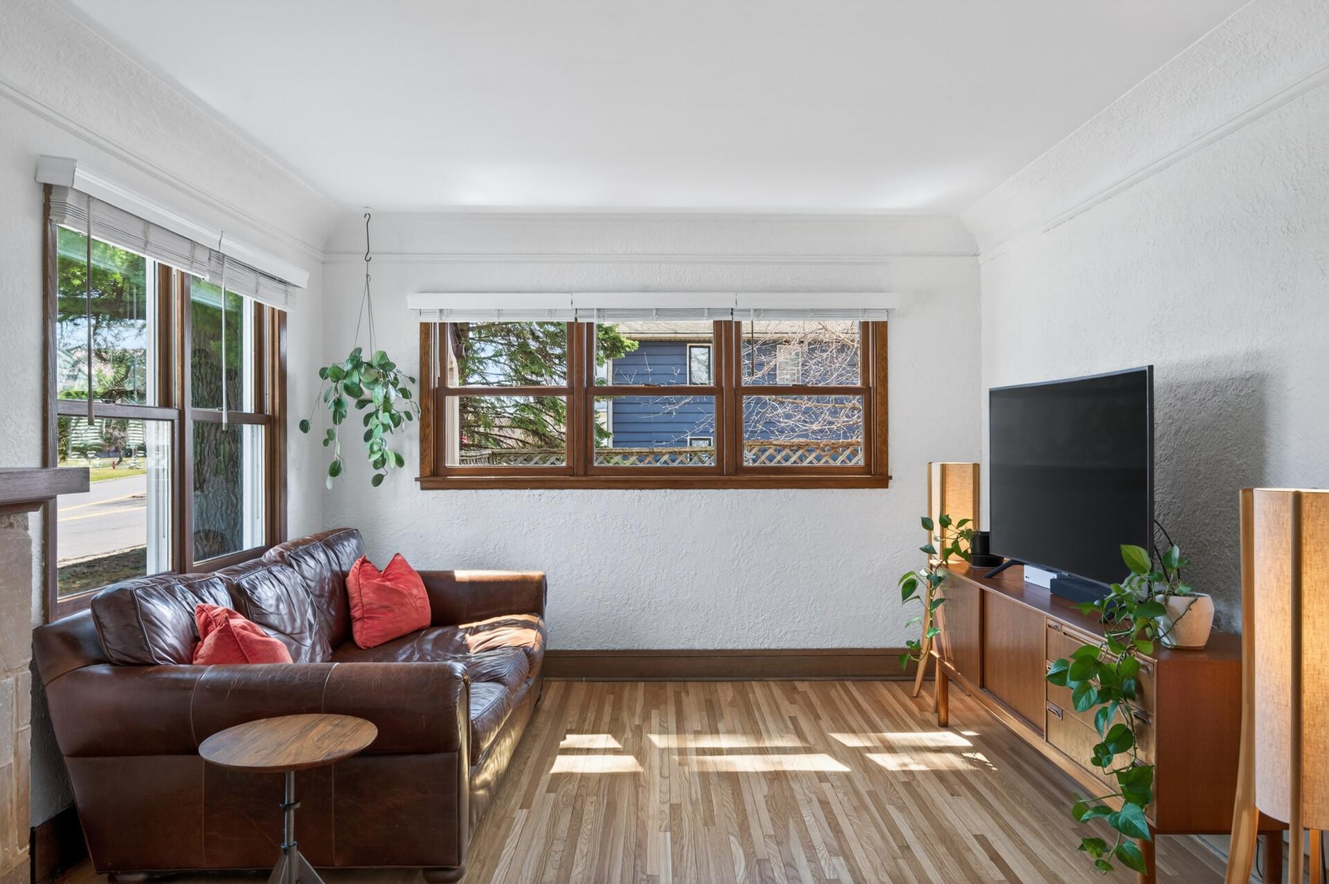 2824 Stinson Boulevard