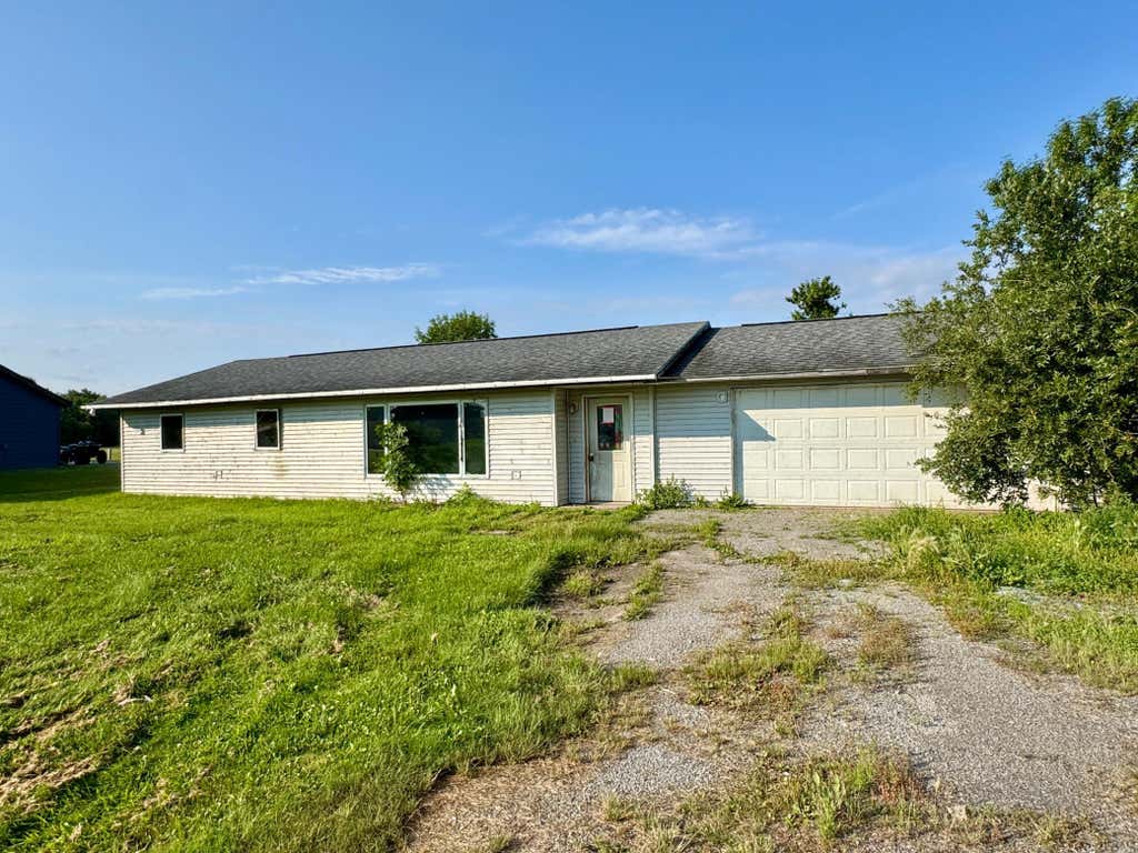 Photo of 233 Oak Road, Warroad, MN 56763 (MLS # 7125790)