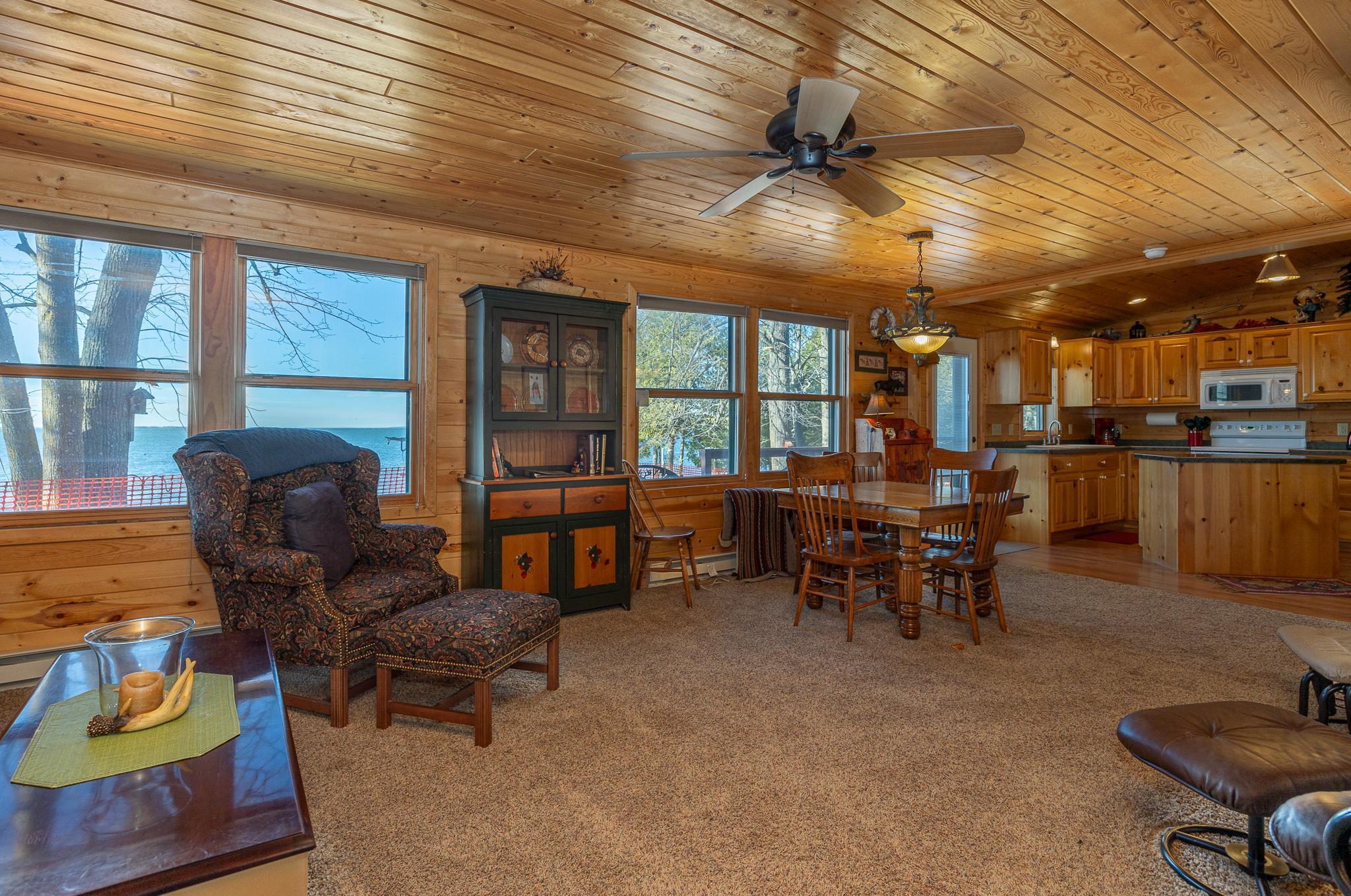7789 Partridge Point Trail NE