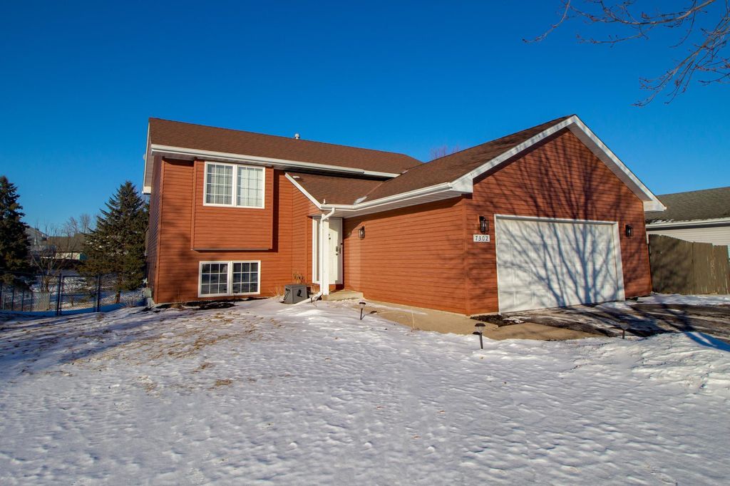 Photo of 7302 97th Street S, Cottage Grove, MN 55016 (MLS # 7012941)