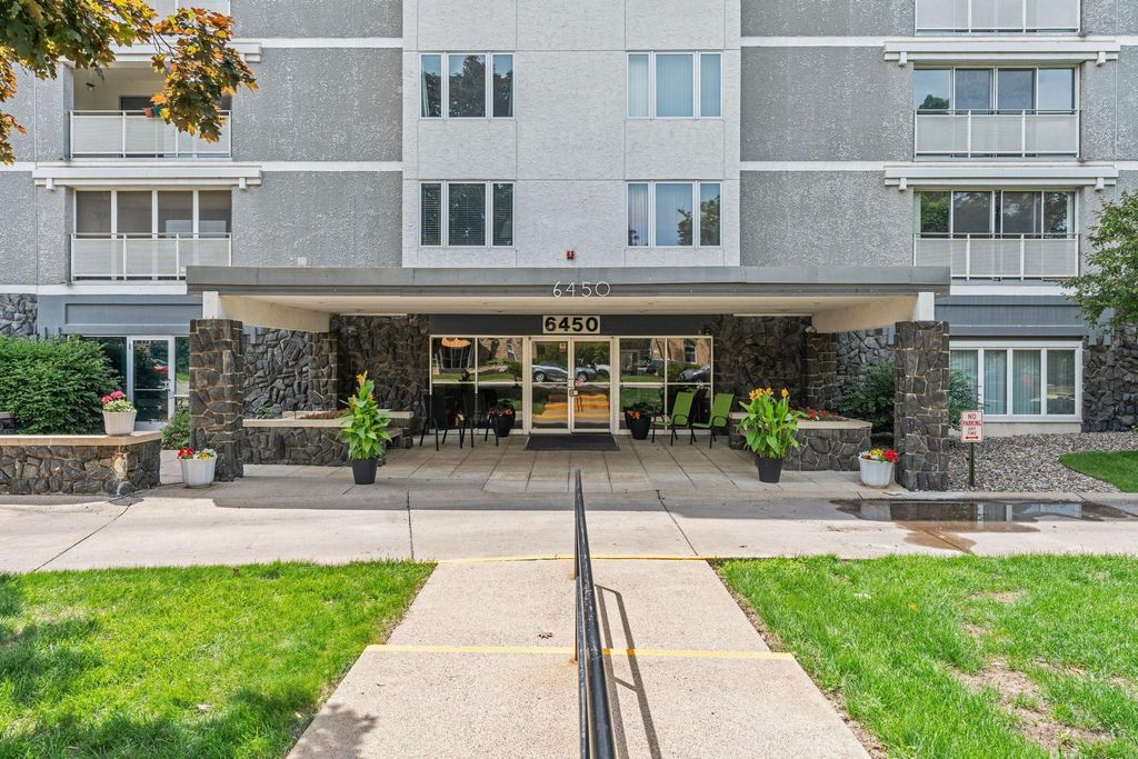 Photo of 6450 York Avenue S #308, Edina, MN 55435 (MLS # 7010238)