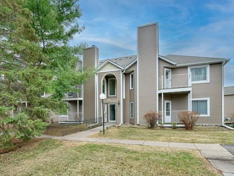 742 County Road F W D Shoreview MN 55126