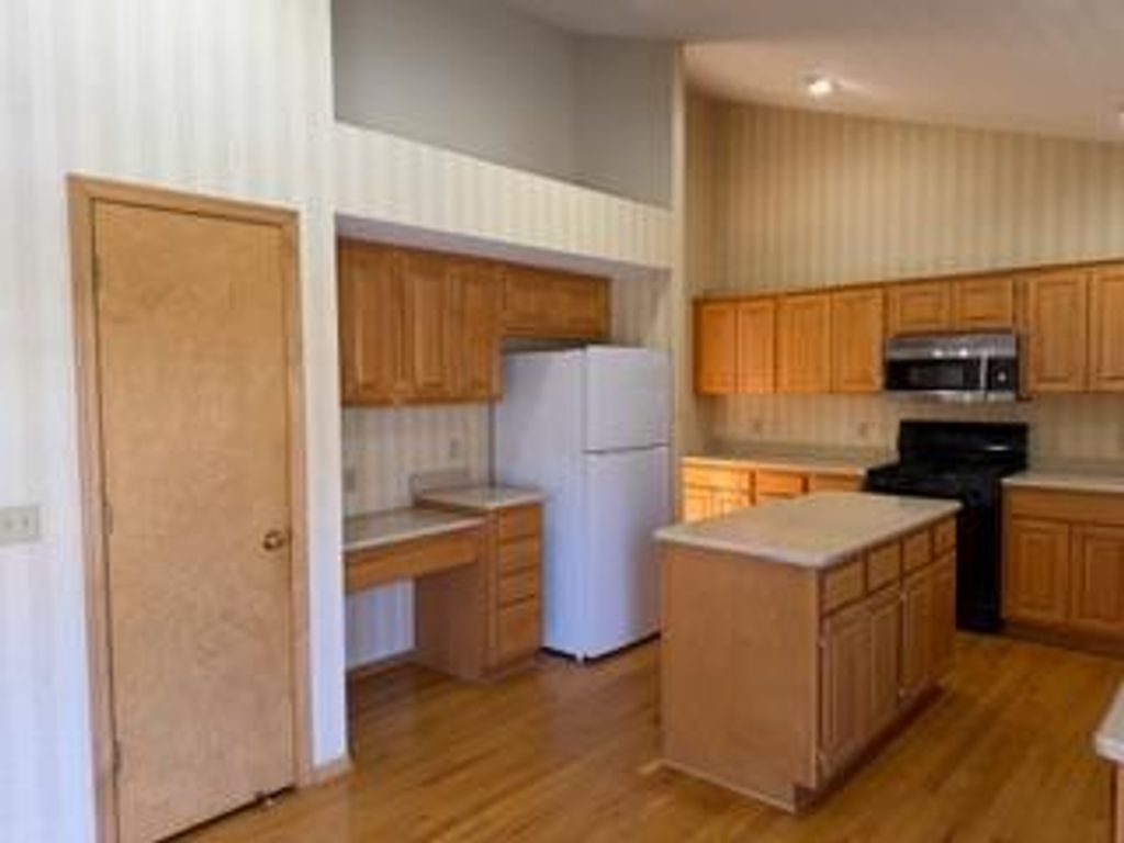 Photo of 16657 Hutchinson Drive, Lakeville, MN 55044 (MLS # 7008427)