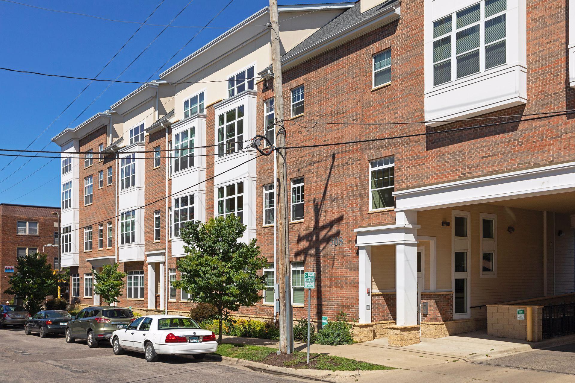 308 E 18th Street 202