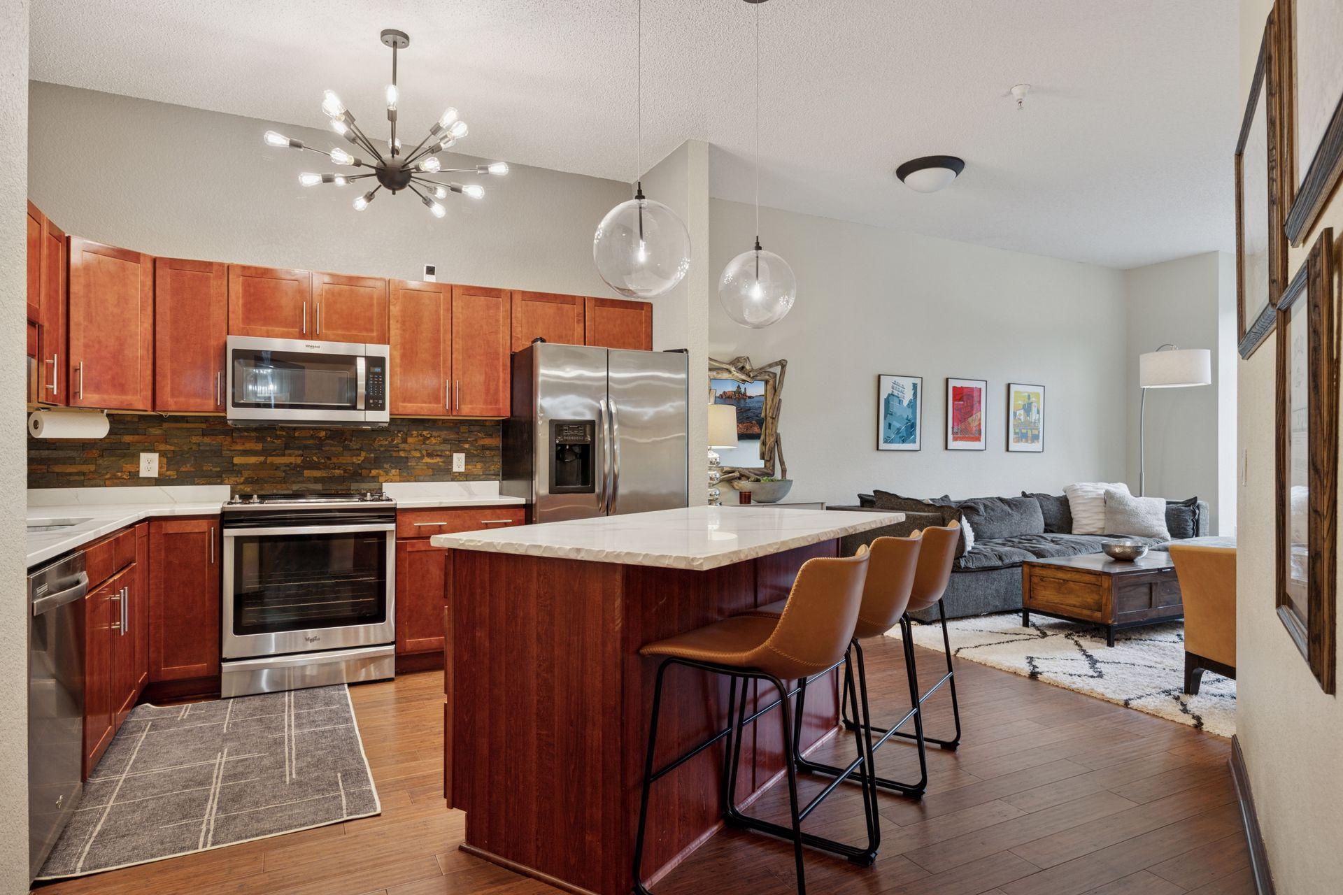 308 E 18th Street 202