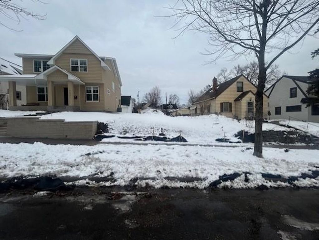 Photo of 1237 Stanford Avenue, Saint Paul, MN 55105 (MLS # 7028622)