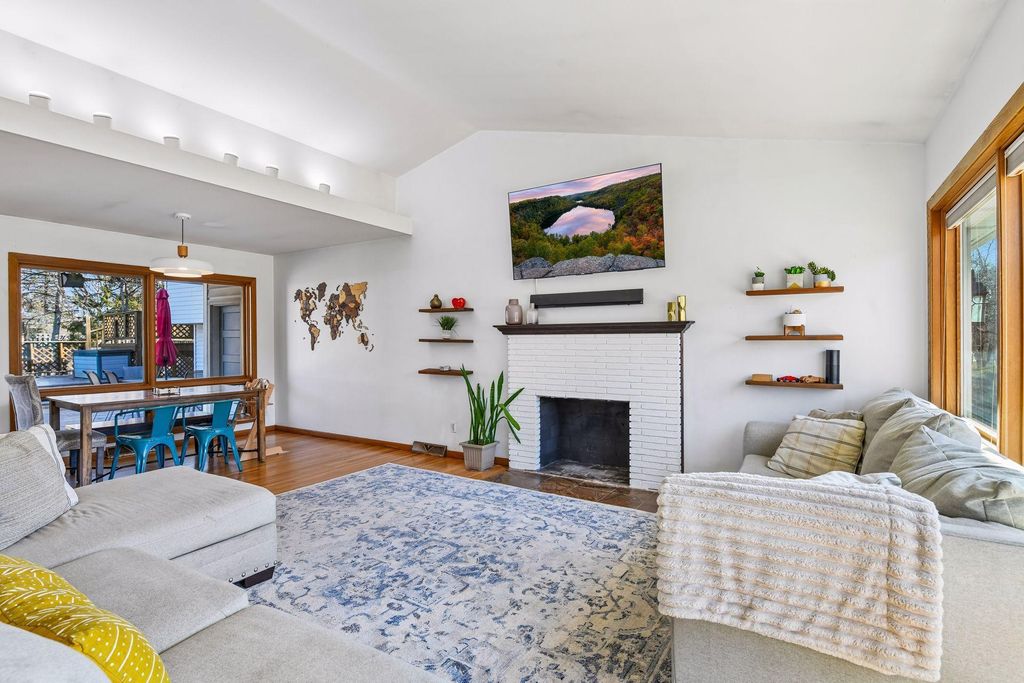 Photo of 2712 Ohenry Road, Brooklyn Center, MN 55430 (MLS # 7058908)