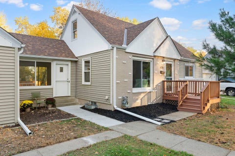 Photo of 4740 Edgewood Avenue N, Crystal, MN 55428 (MLS # 7164446)