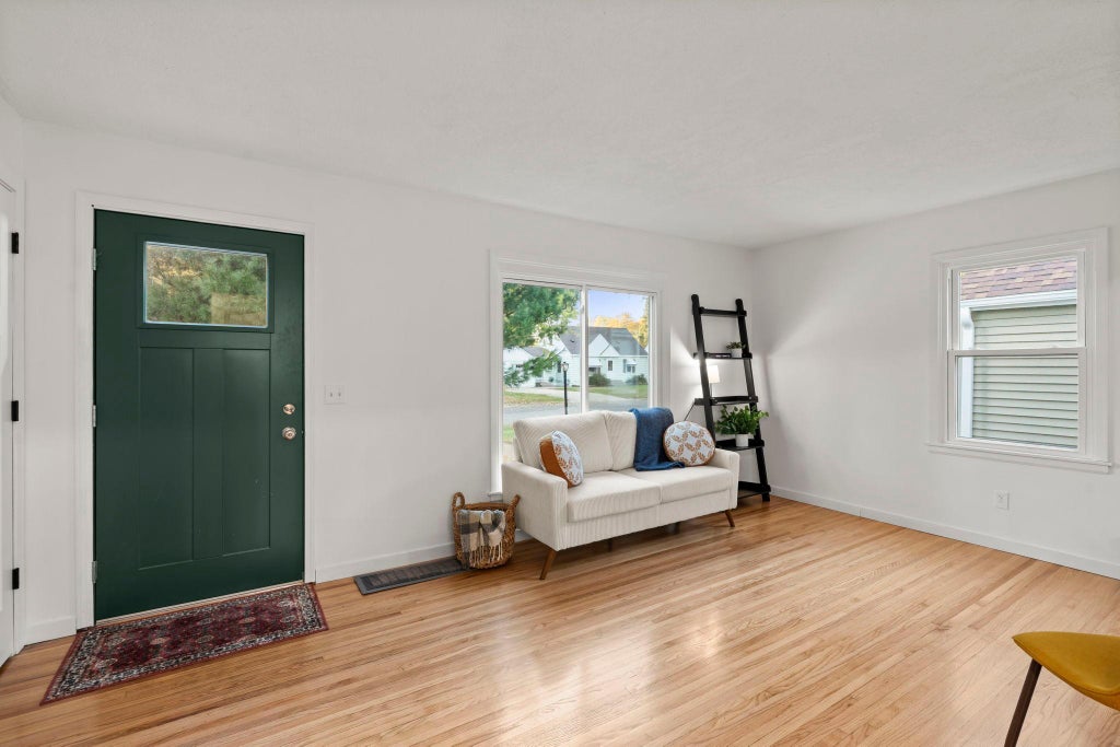 Photo of 4740 Edgewood Avenue N, Crystal, MN 55428 (MLS # 7164446)