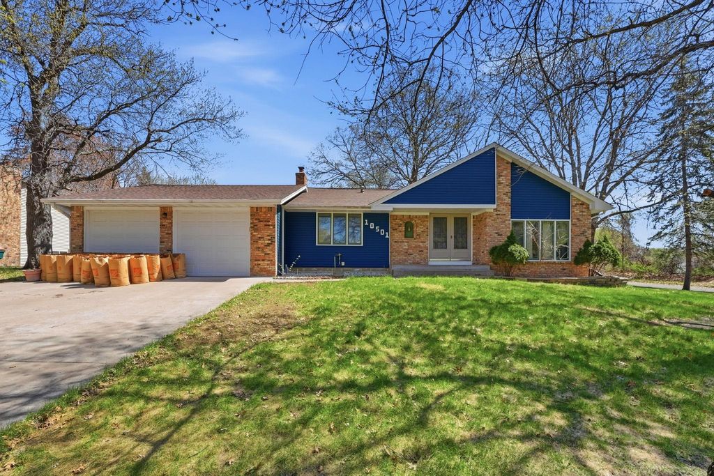 Photo of 10501 Fillmore Street NE, Blaine, MN 55434 (MLS # 7077059)