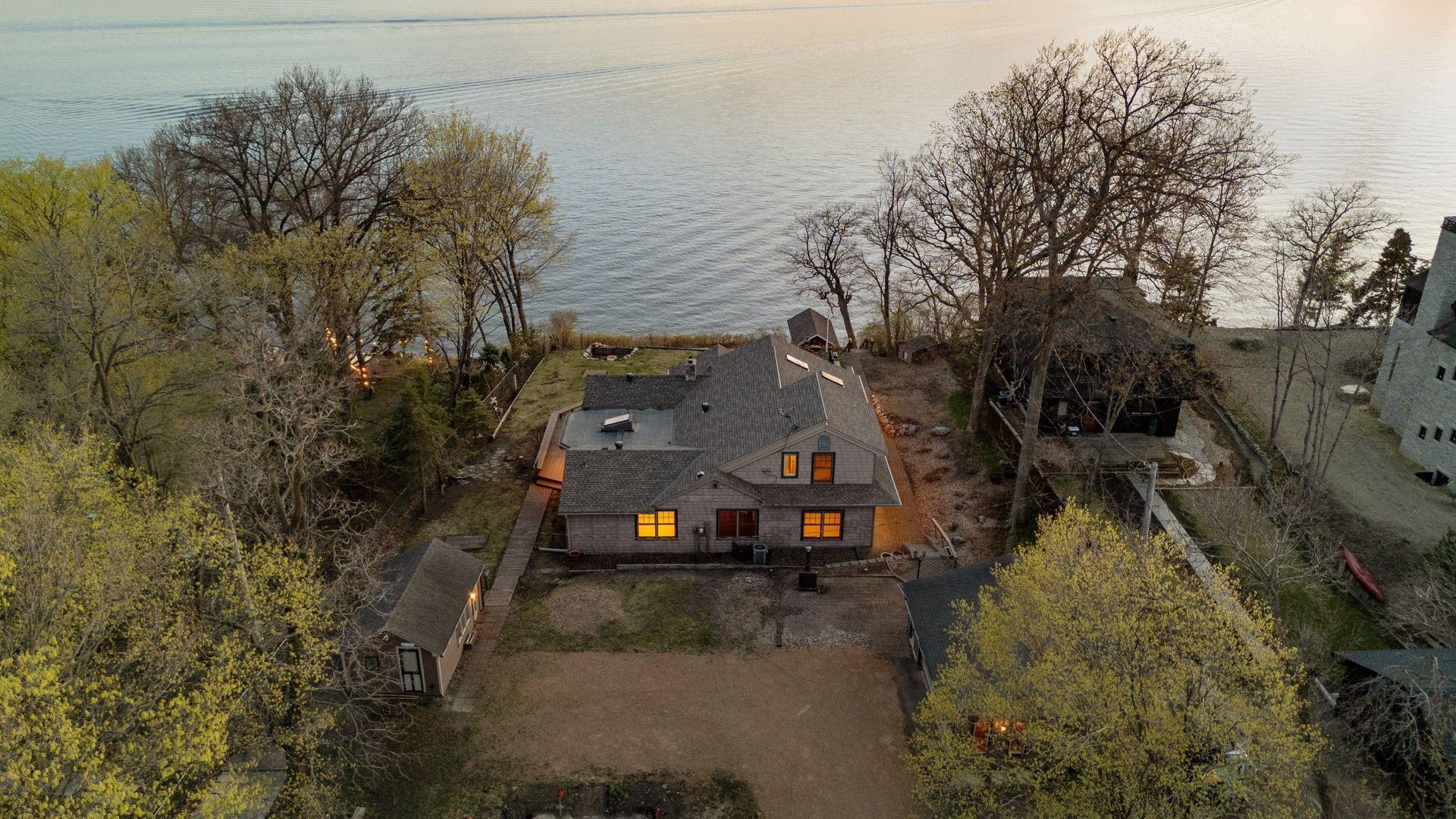 3625 Tuxedo Road