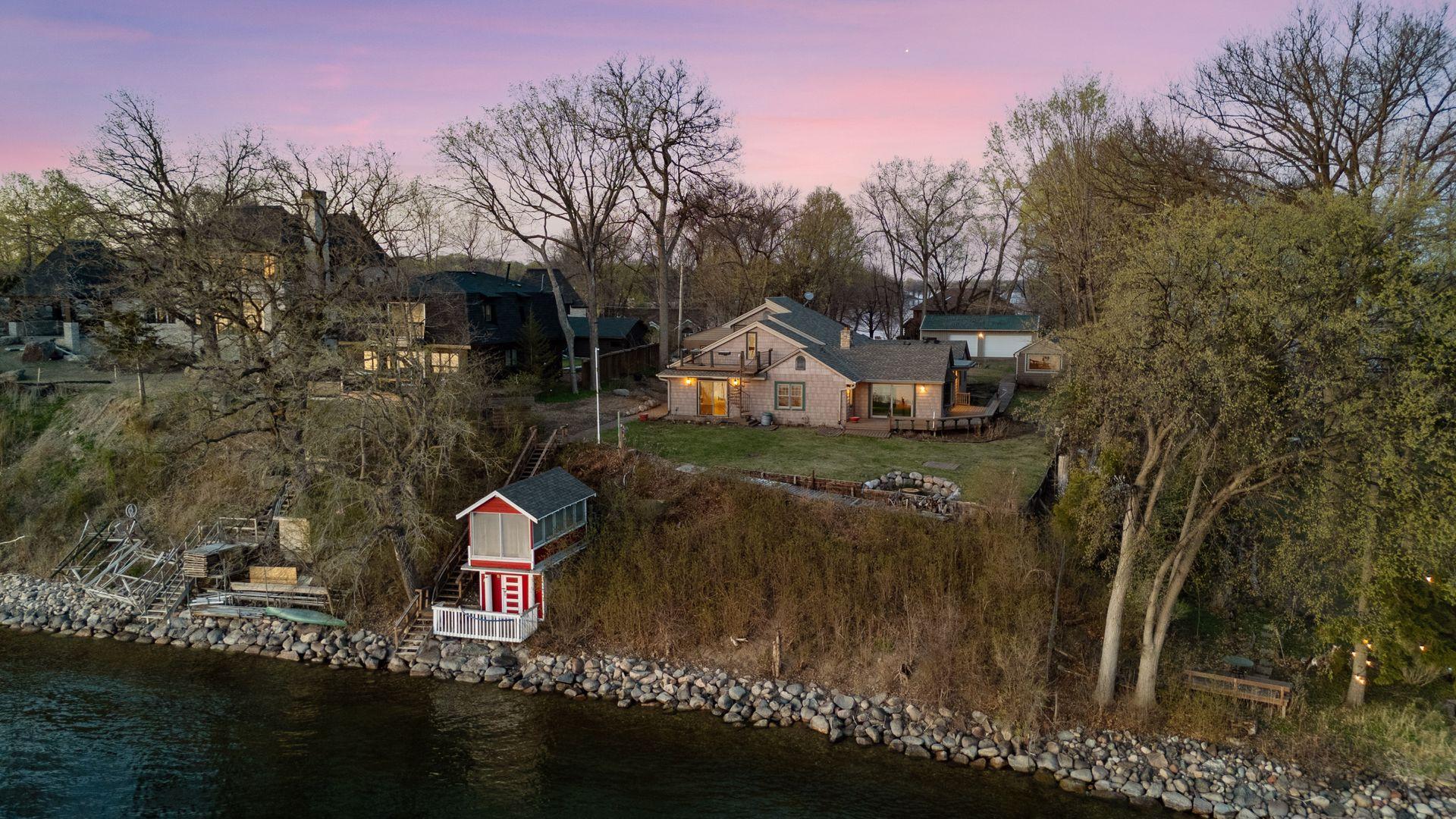 3625 Tuxedo Road