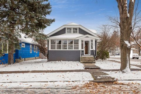 1458 Juliet Avenue Saint Paul MN 55105