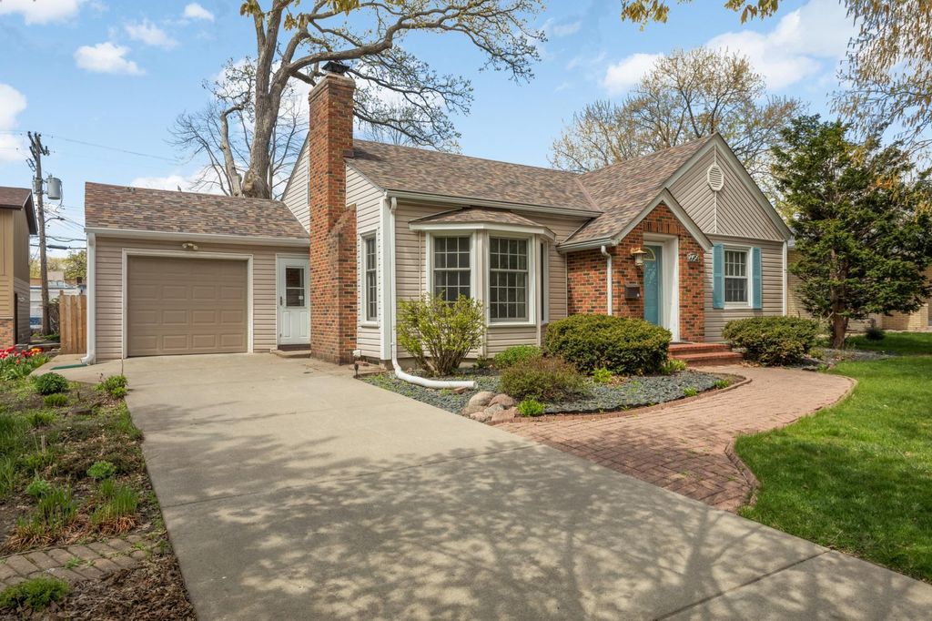 Photo of 6624 Oliver Avenue S, Richfield, MN 55423 (MLS # 7084129)